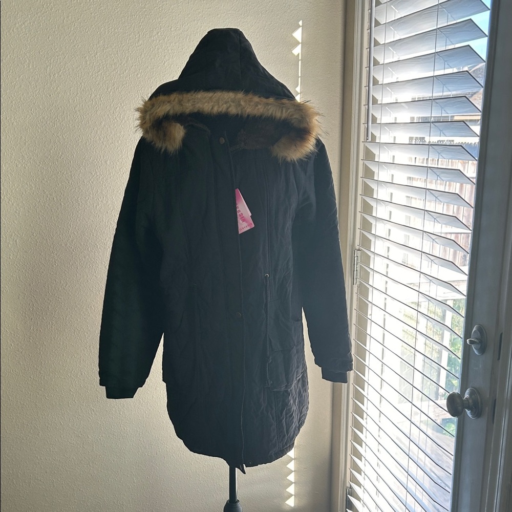 Women's Black Hooded Parka with Faux Fur Trim